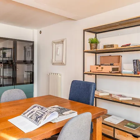 Loft Design On 3 Levels Near The Polytechnic Appartement *