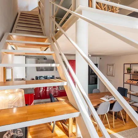 Loft Design On 3 Levels Near The Polytechnic Apartament *