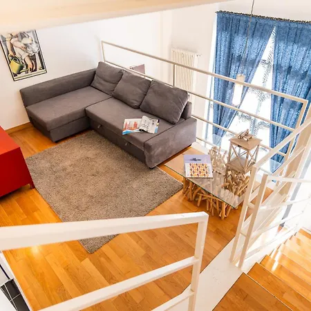 Loft Design On 3 Levels Near The Polytechnic Apartment *