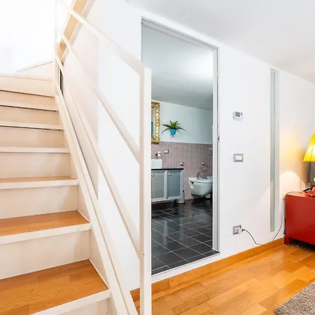Loft Design On 3 Levels Near The Polytechnic Apartment
