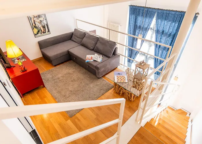 Loft Design On 3 Levels Near The Polytechnic Appartamento *